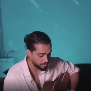 یه نفر با اینکه باهاته شب و روز تو فکر چشاته حامیم دانلود آهنگ یه نفر با اینکه باهاته شب و روز تو فکر چشاته حامیم دانلود آهنگ
